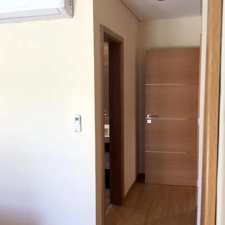 Фермерский дом Casa Do Caminho - Ossela Оливейра-ди-Аземейш